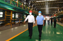 市領導一行來我公司督查中秋、國慶安全